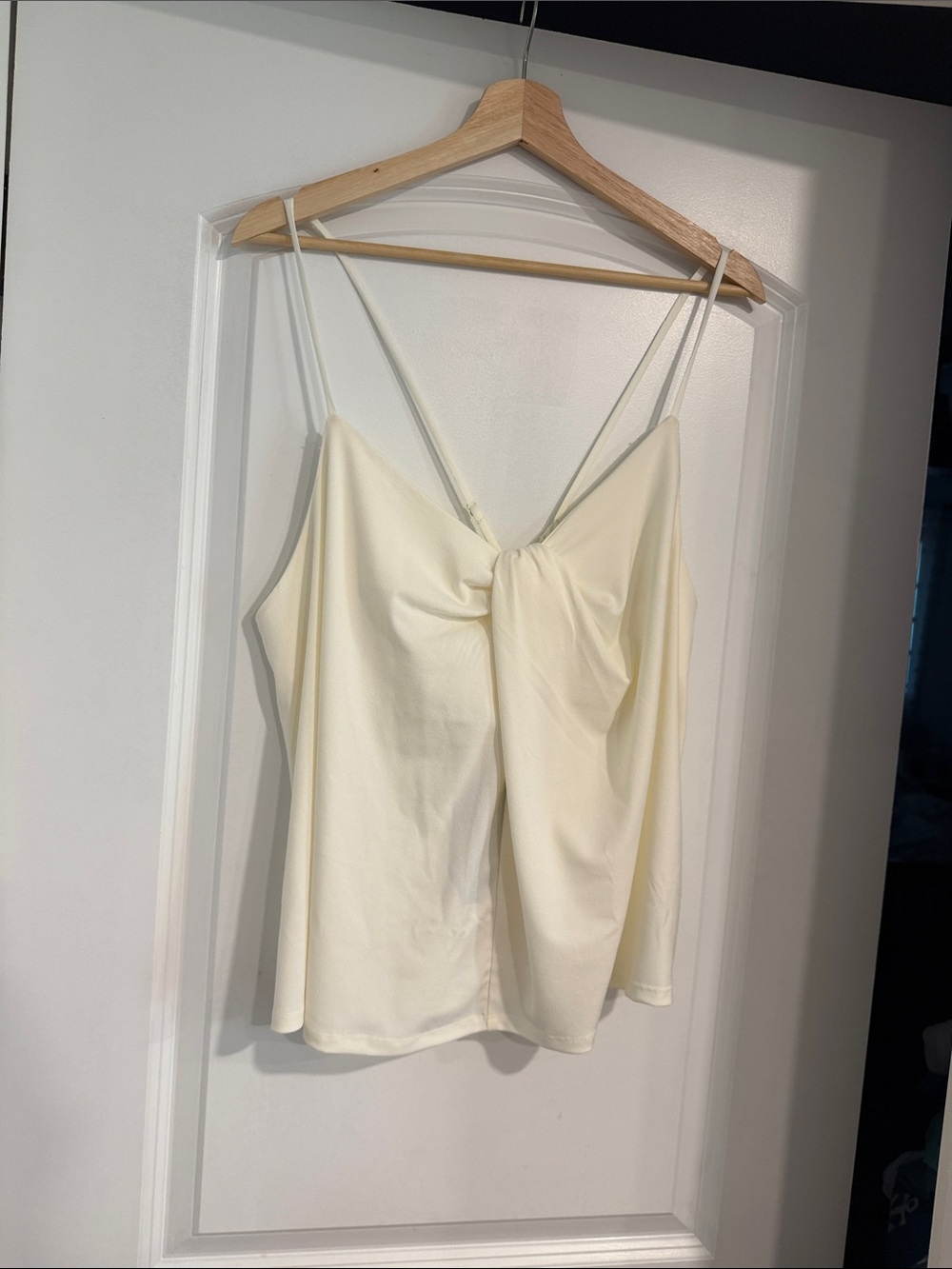 Banana Republic women’s Cream Halter Tank Top Cami Summer Vacation work